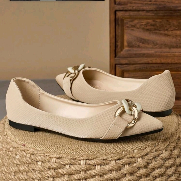 Women's New Metal Buckle Flat Pointed Toe Slip-On Flats, Versatile Fashion Soft - Picture 3 of 5